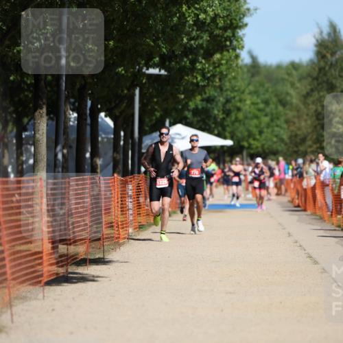 07.09.2025 - 19. Norderstedt Triathlon Michael Strokosch http://msf.ph/oto/8802729 07.09.2025 12:33:46 Laufen 1225 meine-sportfotos.de