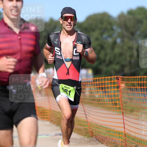 07.09.2025 - 19. Norderstedt Triathlon Michael Strokosch http://msf.ph/oto/8802750 07.09.2025 14:54:14 Laufen 981, 1038, 1465 meine-sportfotos.de