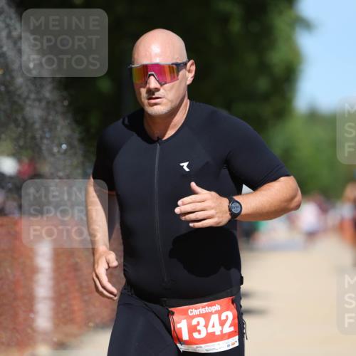 07.09.2025 - 19. Norderstedt Triathlon Michael Strokosch http://msf.ph/oto/8802766 07.09.2025 13:11:41 Laufen 820, 853, 1342 meine-sportfotos.de