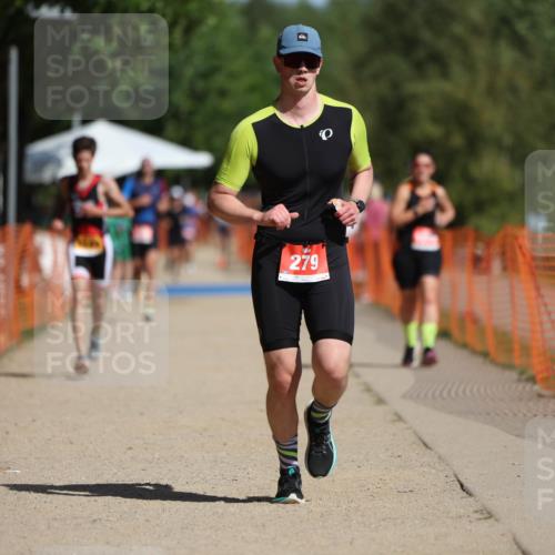 07.09.2025 - 19. Norderstedt Triathlon Michael Strokosch http://msf.ph/oto/8802781 07.09.2025 12:04:03 Laufen 279, 1183 meine-sportfotos.de