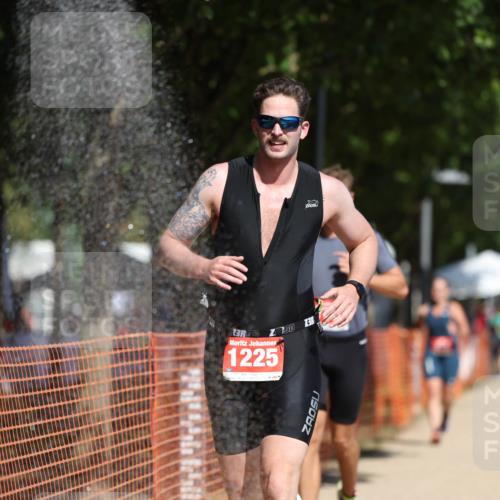 07.09.2025 - 19. Norderstedt Triathlon Michael Strokosch http://msf.ph/oto/8802792 07.09.2025 12:33:53 Laufen 773, 776, 1225 meine-sportfotos.de
