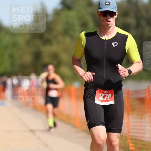 07.09.2025 - 19. Norderstedt Triathlon Michael Strokosch http://msf.ph/oto/8802821 07.09.2025 12:04:05 Laufen 279, 1183, 1278 meine-sportfotos.de
