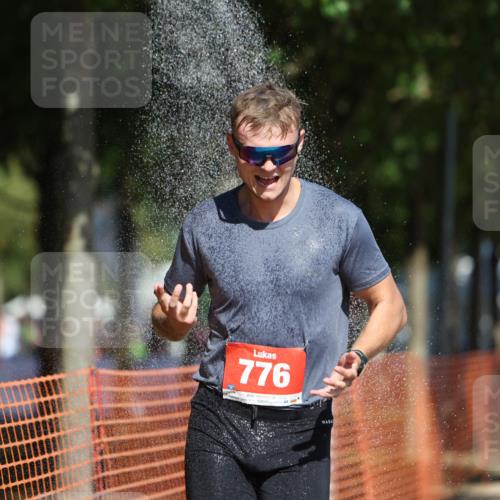 07.09.2025 - 19. Norderstedt Triathlon Michael Strokosch http://msf.ph/oto/8802852 07.09.2025 12:33:55 Laufen 773, 776, 1225 meine-sportfotos.de