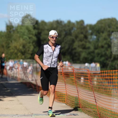 07.09.2025 - 19. Norderstedt Triathlon Michael Strokosch http://msf.ph/oto/8802899 07.09.2025 14:54:41 Laufen 964 meine-sportfotos.de