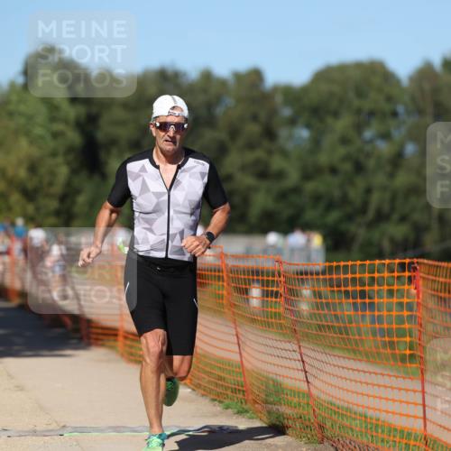 07.09.2025 - 19. Norderstedt Triathlon Michael Strokosch http://msf.ph/oto/8802913 07.09.2025 14:54:41 Laufen 964 meine-sportfotos.de