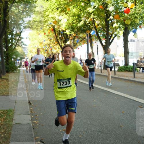 07.09.2025 - BARMER Alsterlauf Yannick Fuchs http://msf.ph/oto/8802982 07.09.2025 11:51:16 Laufen 1129, 1233, 8067, 1107 meine-sportfotos.de
