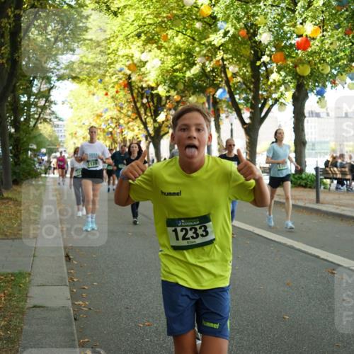 07.09.2025 - BARMER Alsterlauf Yannick Fuchs http://msf.ph/oto/8802999 07.09.2025 11:51:17 Laufen 1129, 6, 1233, 1107 meine-sportfotos.de