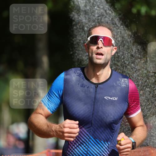 07.09.2025 - 19. Norderstedt Triathlon Michael Strokosch http://msf.ph/oto/8803033 07.09.2025 12:04:16 Laufen 1278, 1306 meine-sportfotos.de