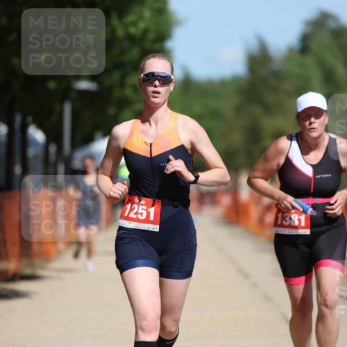 07.09.2025 - 19. Norderstedt Triathlon Michael Strokosch http://msf.ph/oto/8803043 07.09.2025 12:34:06 Laufen 1251, 1368, 1381 meine-sportfotos.de