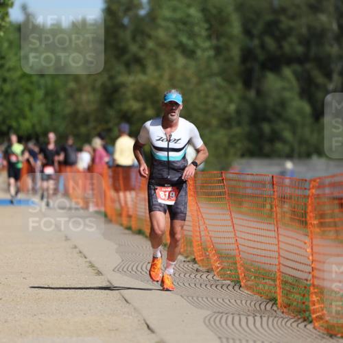 07.09.2025 - 19. Norderstedt Triathlon Michael Strokosch http://msf.ph/oto/8803068 07.09.2025 12:04:26 Laufen 191, 303, 736, 819 meine-sportfotos.de