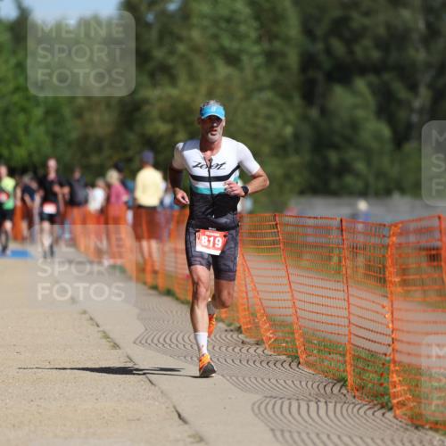 07.09.2025 - 19. Norderstedt Triathlon Michael Strokosch http://msf.ph/oto/8803076 07.09.2025 12:04:26 Laufen 191, 303, 736, 819 meine-sportfotos.de