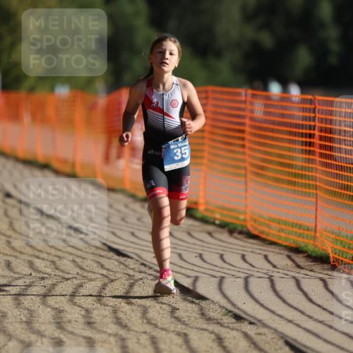 07.09.2025 - 19. Norderstedt Triathlon Michael Strokosch http://msf.ph/oto/8803094 07.09.2025 09:18:25 Laufen 35 meine-sportfotos.de