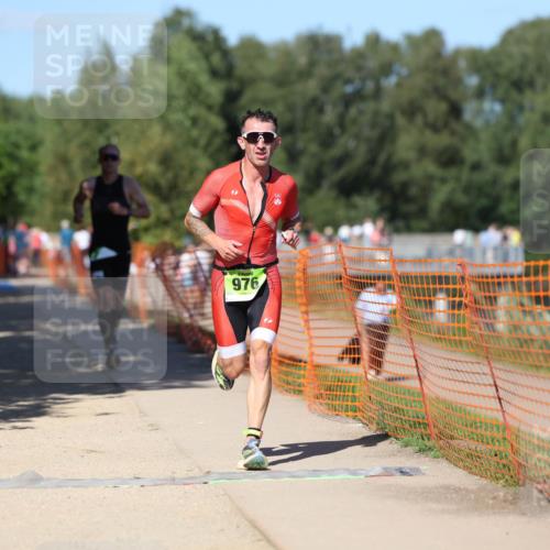 07.09.2025 - 19. Norderstedt Triathlon Michael Strokosch http://msf.ph/oto/8803100 07.09.2025 14:55:17 Laufen 908, 976, 1027 meine-sportfotos.de