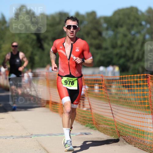 07.09.2025 - 19. Norderstedt Triathlon Michael Strokosch http://msf.ph/oto/8803122 07.09.2025 14:55:18 Laufen 908, 976, 1027 meine-sportfotos.de