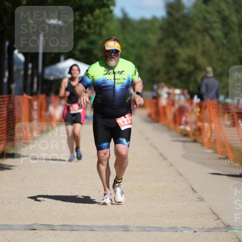 07.09.2025 - 19. Norderstedt Triathlon Michael Strokosch http://msf.ph/oto/8803155 07.09.2025 12:34:14 Laufen 1237, 1333, 1368 meine-sportfotos.de
