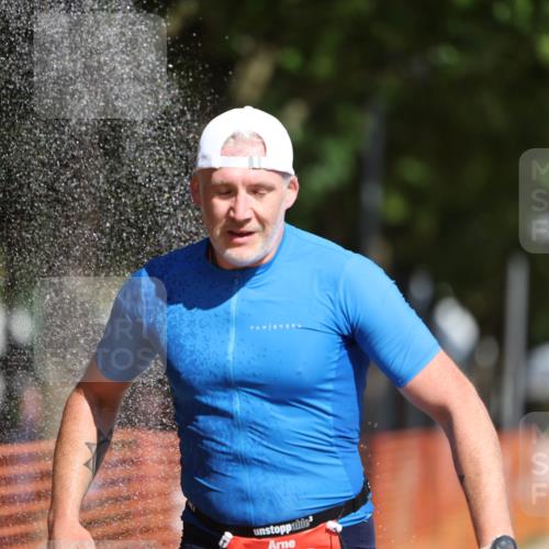 07.09.2025 - 19. Norderstedt Triathlon Michael Strokosch http://msf.ph/oto/8803188 07.09.2025 12:04:31 Laufen 191, 303, 736, 819 meine-sportfotos.de