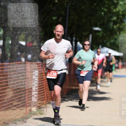 07.09.2025 - 19. Norderstedt Triathlon Michael Strokosch http://msf.ph/oto/8803285 07.09.2025 13:12:36 Laufen 156, 1230, 1322, 1328 meine-sportfotos.de