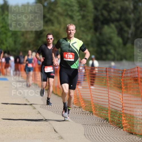 07.09.2025 - 19. Norderstedt Triathlon Michael Strokosch http://msf.ph/oto/8803300 07.09.2025 12:04:38 Laufen 138, 252, 1357 meine-sportfotos.de