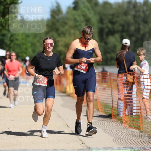 07.09.2025 - 19. Norderstedt Triathlon Michael Strokosch http://msf.ph/oto/8803338 07.09.2025 12:34:28 Laufen 696, 803, 1213, 1233 meine-sportfotos.de