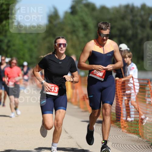 07.09.2025 - 19. Norderstedt Triathlon Michael Strokosch http://msf.ph/oto/8803358 07.09.2025 12:34:29 Laufen 696, 803, 1213, 1233 meine-sportfotos.de