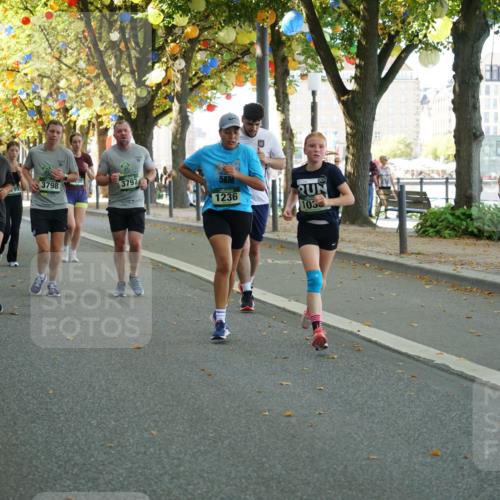 07.09.2025 - BARMER Alsterlauf Yannick Fuchs http://msf.ph/oto/8803442 07.09.2025 11:51:39 Laufen 714, 3798, 00, 3797, 1170, 5, 1196, 1236, 105 meine-sportfotos.de