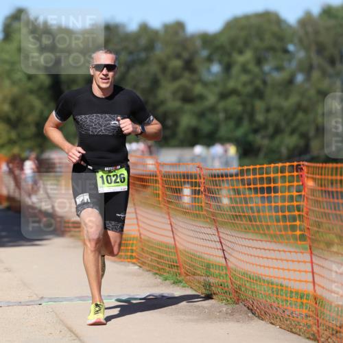 07.09.2025 - 19. Norderstedt Triathlon Michael Strokosch http://msf.ph/oto/8803503 07.09.2025 14:55:48 Laufen 876, 1009, 1026 meine-sportfotos.de