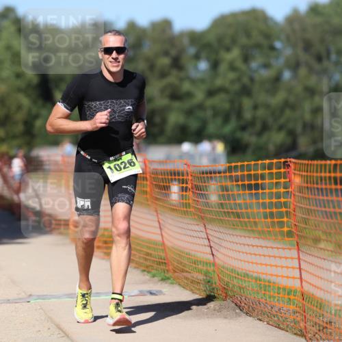 07.09.2025 - 19. Norderstedt Triathlon Michael Strokosch http://msf.ph/oto/8803508 07.09.2025 14:55:49 Laufen 876, 1009, 1026 meine-sportfotos.de
