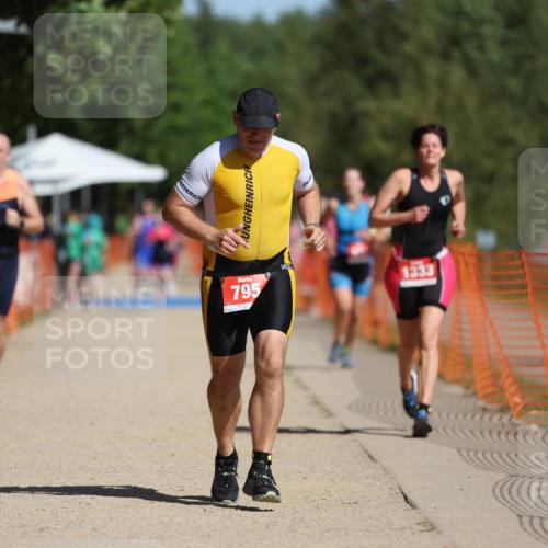 07.09.2025 - 19. Norderstedt Triathlon Michael Strokosch http://msf.ph/oto/8803533 07.09.2025 12:05:09 Laufen 795, 833, 1333 meine-sportfotos.de