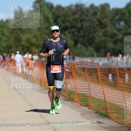 07.09.2025 - 19. Norderstedt Triathlon Michael Strokosch http://msf.ph/oto/8803544 07.09.2025 13:12:59 Laufen 250 meine-sportfotos.de