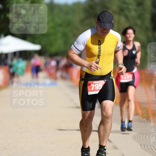07.09.2025 - 19. Norderstedt Triathlon Michael Strokosch http://msf.ph/oto/8803561 07.09.2025 12:05:11 Laufen 795, 833, 834, 1333 meine-sportfotos.de