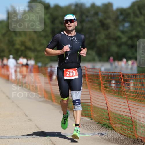 07.09.2025 - 19. Norderstedt Triathlon Michael Strokosch http://msf.ph/oto/8803569 07.09.2025 13:13:00 Laufen 250 meine-sportfotos.de