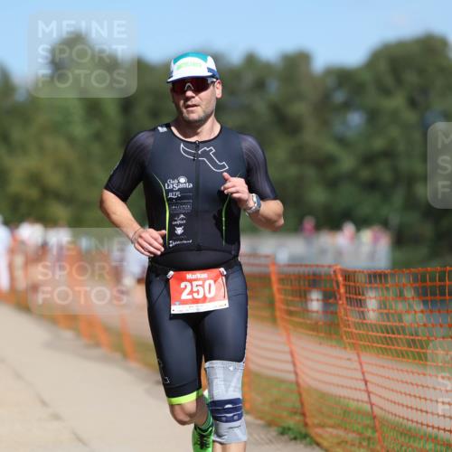 07.09.2025 - 19. Norderstedt Triathlon Michael Strokosch http://msf.ph/oto/8803592 07.09.2025 13:13:01 Laufen 250 meine-sportfotos.de