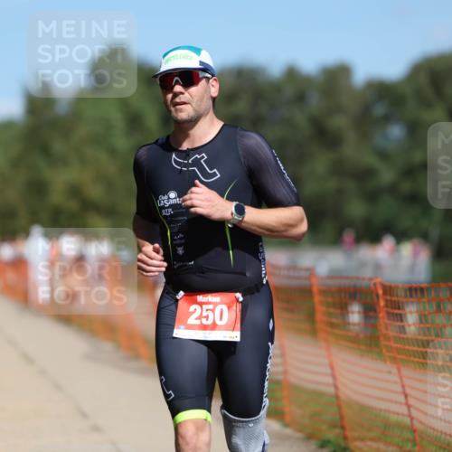 07.09.2025 - 19. Norderstedt Triathlon Michael Strokosch http://msf.ph/oto/8803599 07.09.2025 13:13:01 Laufen 250 meine-sportfotos.de