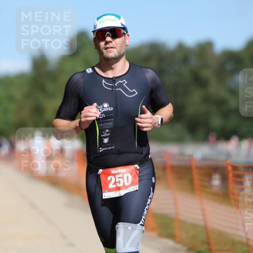 07.09.2025 - 19. Norderstedt Triathlon Michael Strokosch http://msf.ph/oto/8803605 07.09.2025 13:13:01 Laufen 250 meine-sportfotos.de