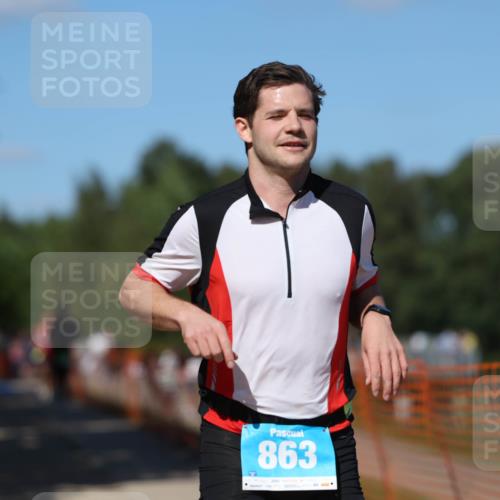 07.09.2025 - 19. Norderstedt Triathlon Michael Strokosch http://msf.ph/oto/8803631 07.09.2025 14:55:59 Laufen 863 meine-sportfotos.de