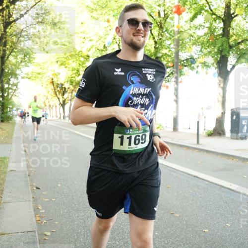 07.09.2025 - BARMER Alsterlauf Yannick Fuchs http://msf.ph/oto/8803643 07.09.2025 11:51:50 Laufen 29, 36, 1169 meine-sportfotos.de