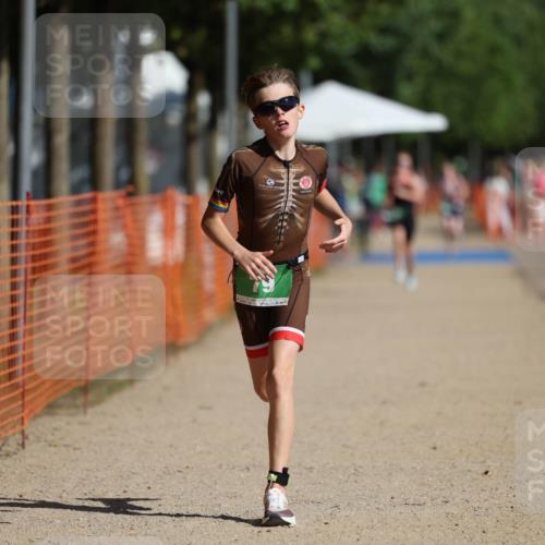 07.09.2025 - 19. Norderstedt Triathlon Michael Strokosch http://msf.ph/oto/8803669 07.09.2025 11:03:20 Laufen 79 meine-sportfotos.de