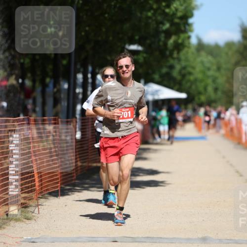 07.09.2025 - 19. Norderstedt Triathlon Michael Strokosch http://msf.ph/oto/8803679 07.09.2025 13:13:10 Laufen 701, 1362 meine-sportfotos.de