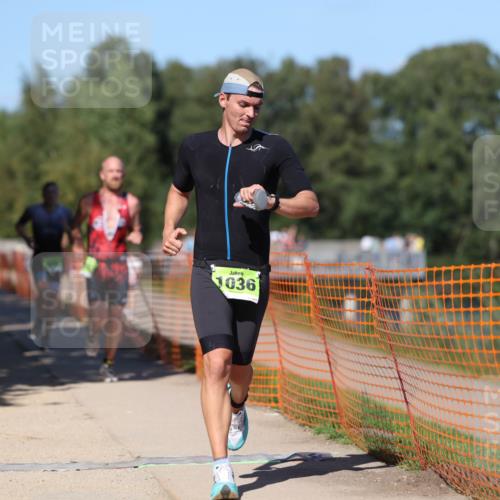 07.09.2025 - 19. Norderstedt Triathlon Michael Strokosch http://msf.ph/oto/8803682 07.09.2025 14:56:09 Laufen 961, 990, 1036 meine-sportfotos.de