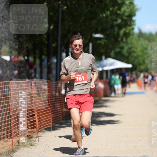07.09.2025 - 19. Norderstedt Triathlon Michael Strokosch http://msf.ph/oto/8803684 07.09.2025 13:13:10 Laufen 701, 1362 meine-sportfotos.de