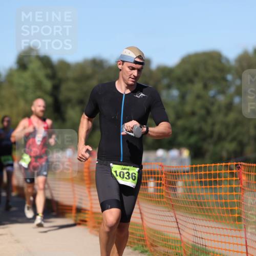 07.09.2025 - 19. Norderstedt Triathlon Michael Strokosch http://msf.ph/oto/8803691 07.09.2025 14:56:09 Laufen 961, 990, 1036 meine-sportfotos.de