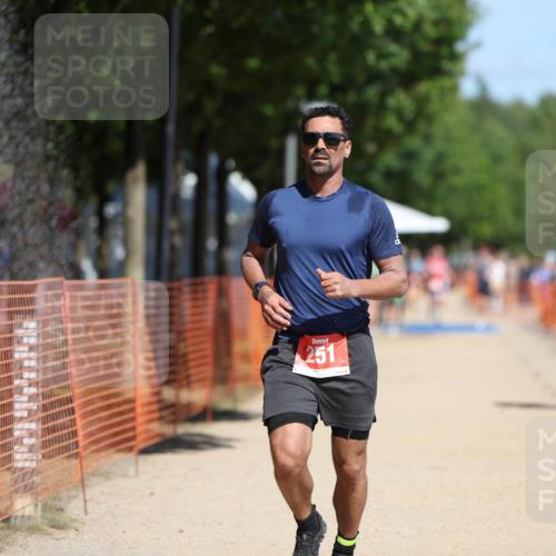 07.09.2025 - 19. Norderstedt Triathlon Michael Strokosch http://msf.ph/oto/8803693 07.09.2025 12:35:11 Laufen 251, 838, 1286 meine-sportfotos.de