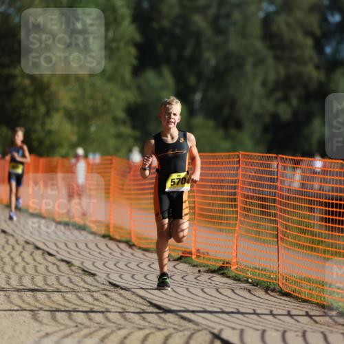 07.09.2025 - 19. Norderstedt Triathlon Michael Strokosch http://msf.ph/oto/8803806 07.09.2025 09:43:20 Laufen 556, 570 meine-sportfotos.de
