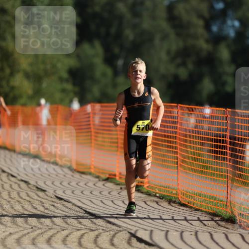 07.09.2025 - 19. Norderstedt Triathlon Michael Strokosch http://msf.ph/oto/8803830 07.09.2025 09:43:21 Laufen 556, 570 meine-sportfotos.de