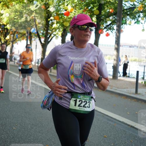 07.09.2025 - BARMER Alsterlauf Yannick Fuchs http://msf.ph/oto/8803838 07.09.2025 11:52:10 Laufen 36, 1223, 17 meine-sportfotos.de