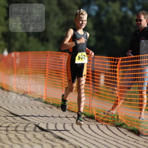 07.09.2025 - 19. Norderstedt Triathlon Michael Strokosch http://msf.ph/oto/8803854 07.09.2025 09:43:22 Laufen 556, 570 meine-sportfotos.de