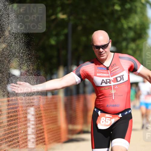 07.09.2025 - 19. Norderstedt Triathlon Michael Strokosch http://msf.ph/oto/8803966 07.09.2025 12:35:35 Laufen 140, 151, 697, 851, 1220 meine-sportfotos.de