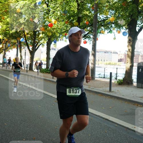 07.09.2025 - BARMER Alsterlauf Yannick Fuchs http://msf.ph/oto/8803982 07.09.2025 11:52:18 Laufen 495, 1472, 1190, 1055, 8137 meine-sportfotos.de