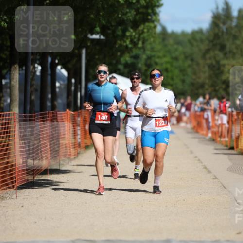07.09.2025 - 19. Norderstedt Triathlon Michael Strokosch http://msf.ph/oto/8804005 07.09.2025 12:35:38 Laufen 140, 697, 737, 851, 1220 meine-sportfotos.de