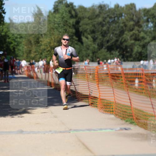 07.09.2025 - 19. Norderstedt Triathlon Michael Strokosch http://msf.ph/oto/8804009 07.09.2025 14:56:38 Laufen 982, 991, 1007 meine-sportfotos.de
